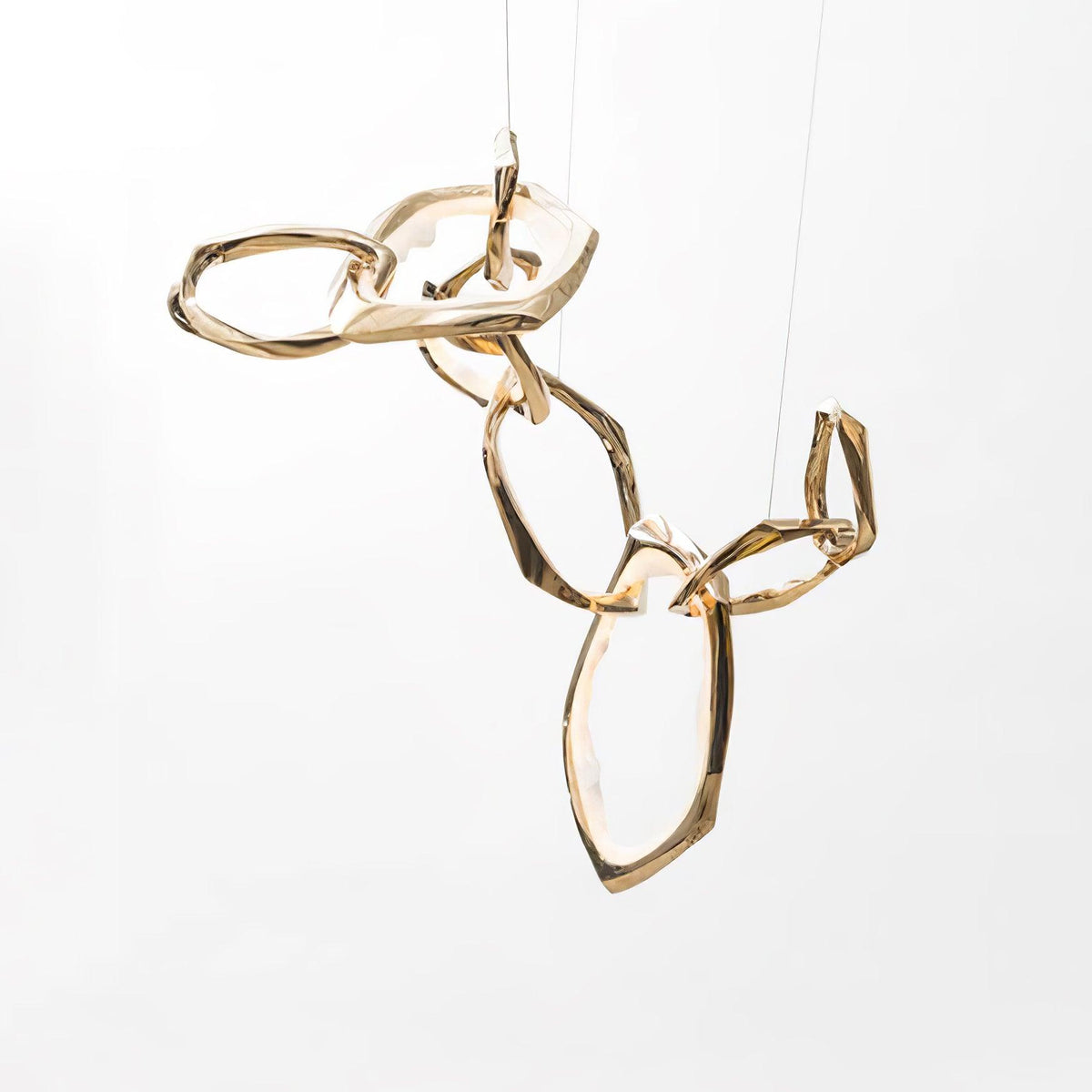 Aballs Cloud Rings-serie lysekrone i messing