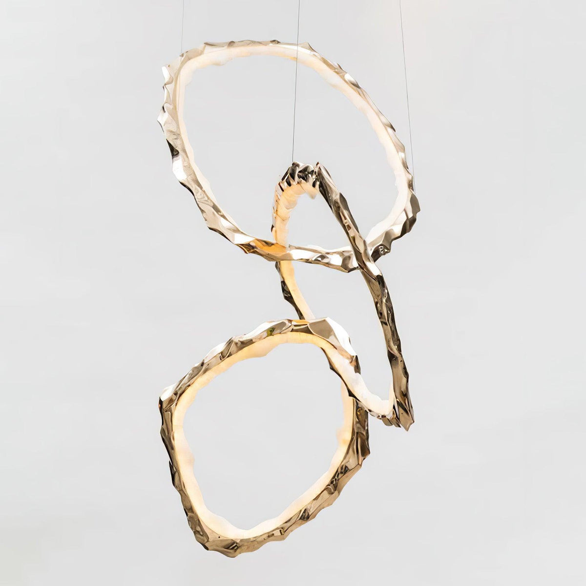 Aballs Cloud Rings-serie lysekrone i messing