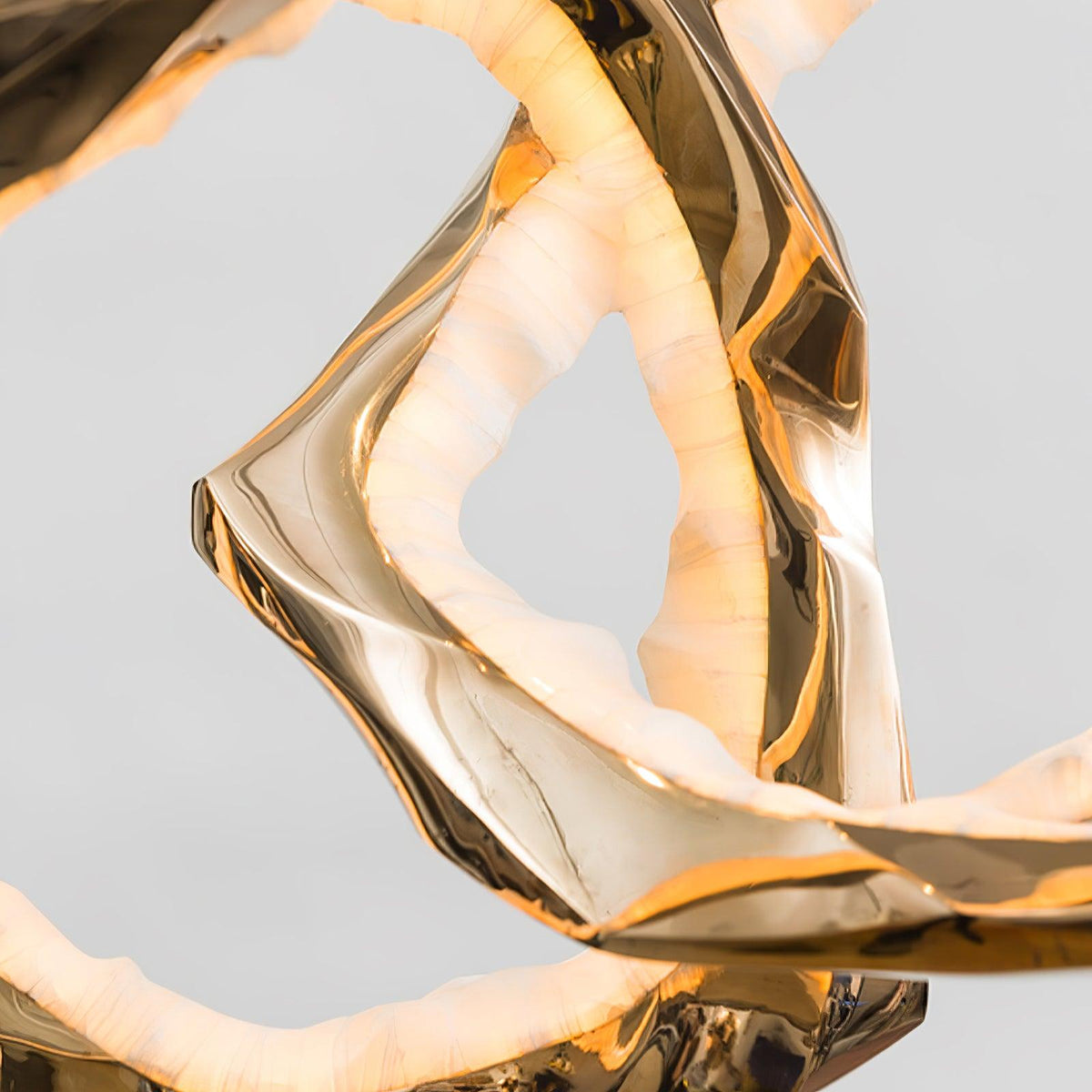 Aballs Cloud Rings-serie lysekrone i messing