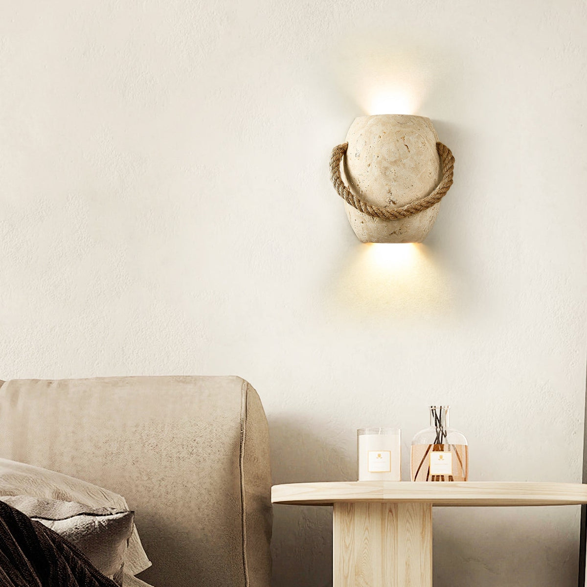 Kustinspirerad vägglampa med rep och sten