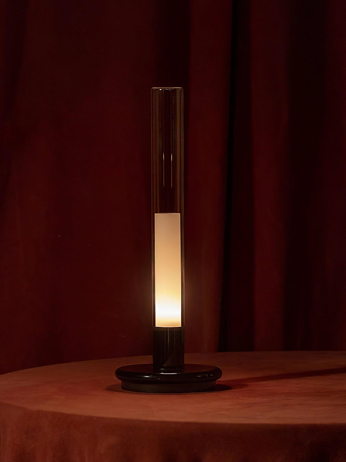 Tevi minimalistisk akrylbordslampa