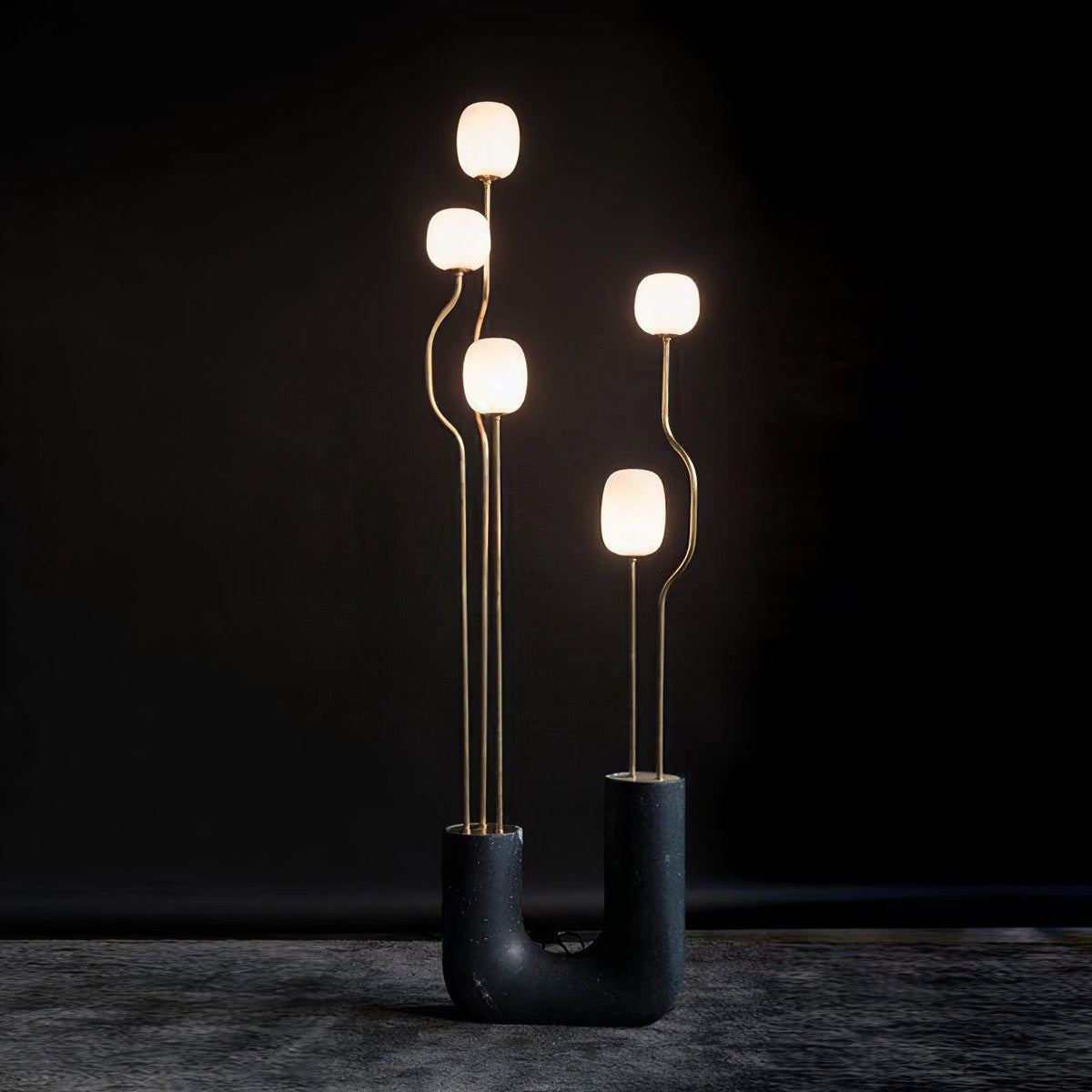 Avenoaya elegant kometgolvlampa