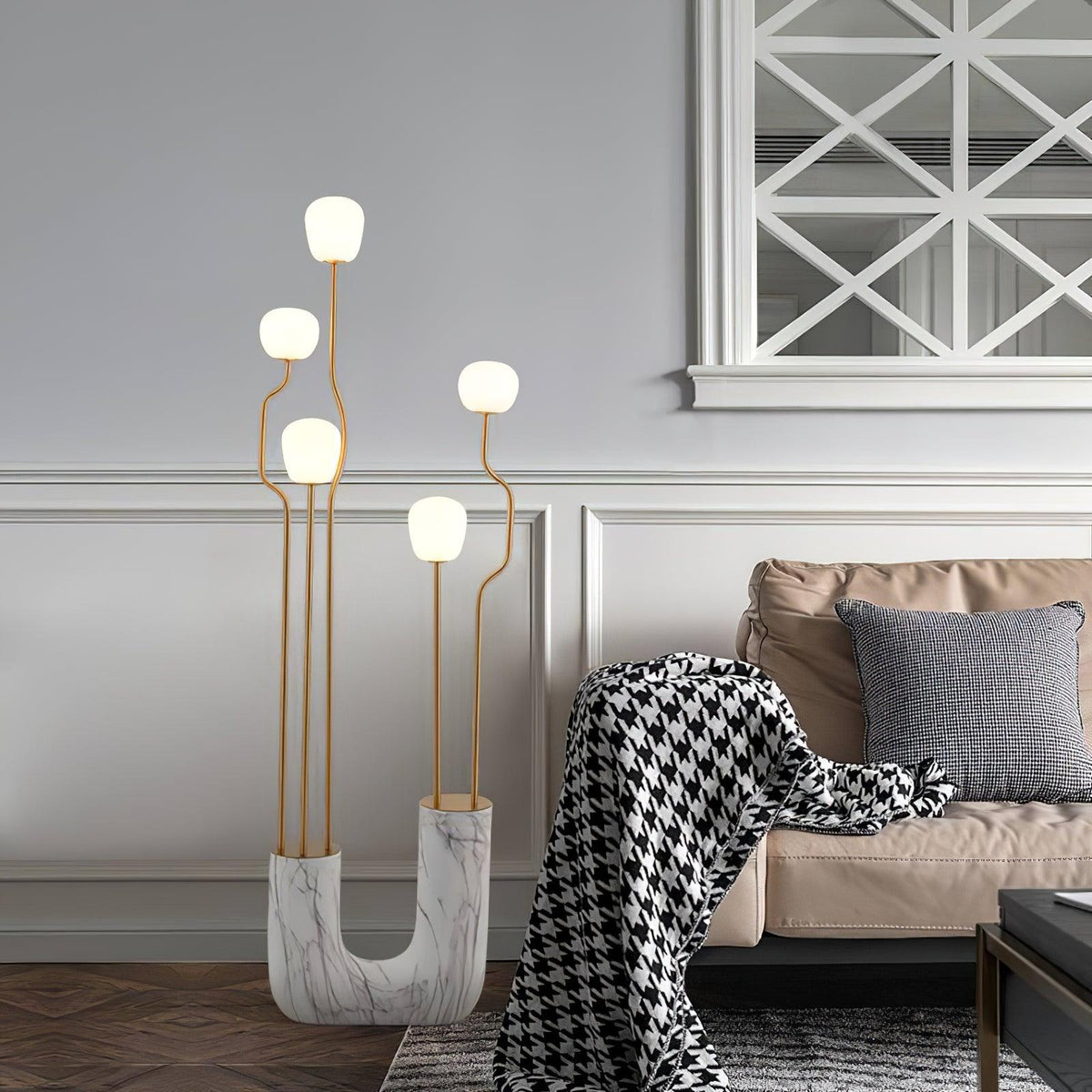 Avenoaya elegant kometgolvlampa