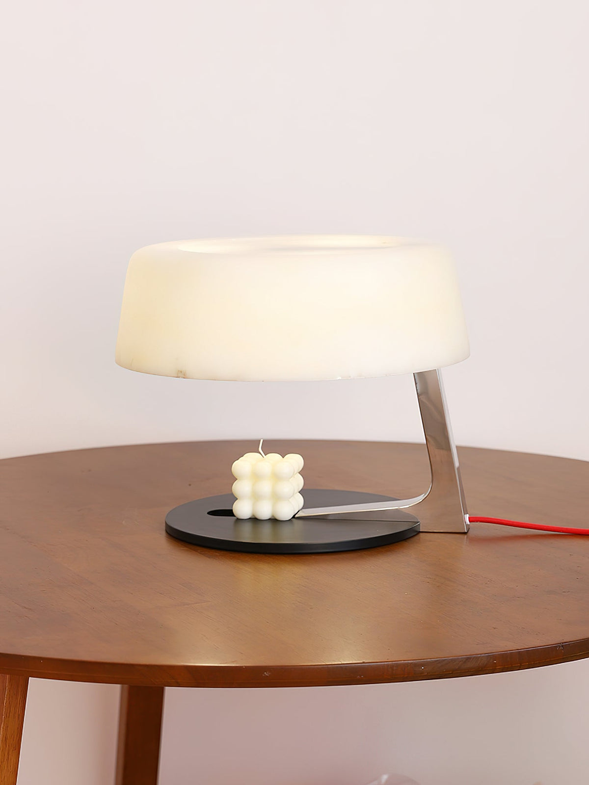 Candeeiro de mesa Nysolora Dome em alabastro