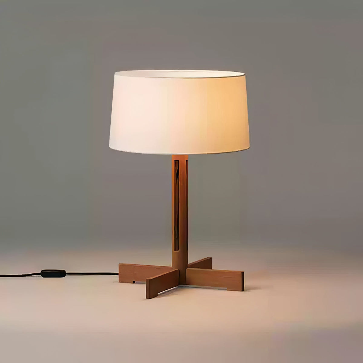 Candeeiro de mesa Rinivena em madeira e tecido Contemporary