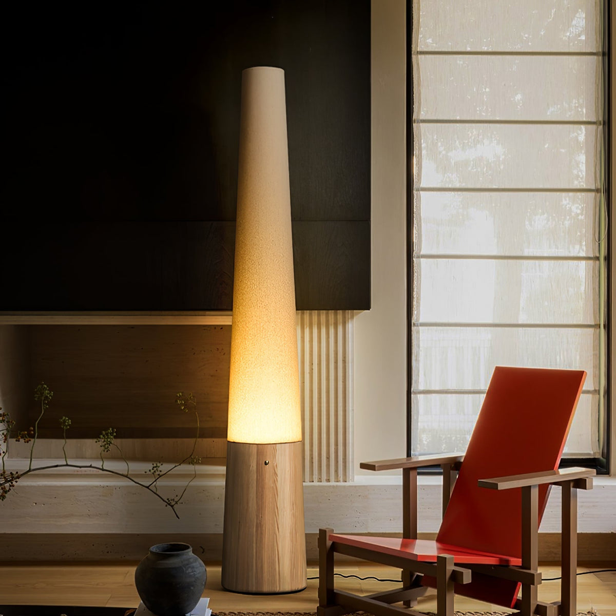 Candeeiro de pé em madeira Glow Cone