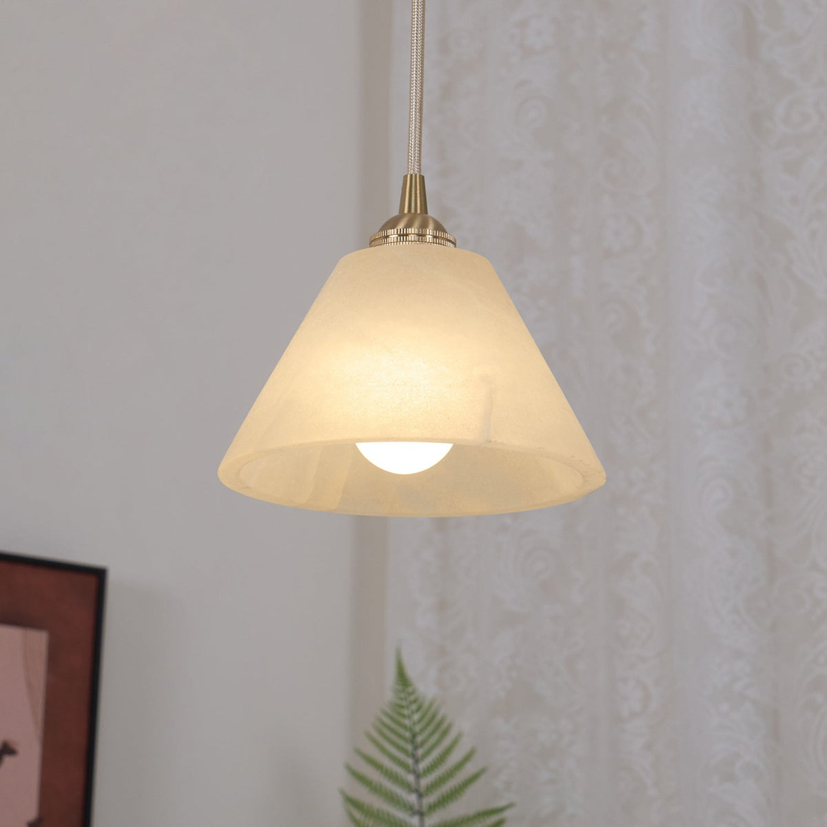 Alberise minimalistisk pendellampa i alabaster
