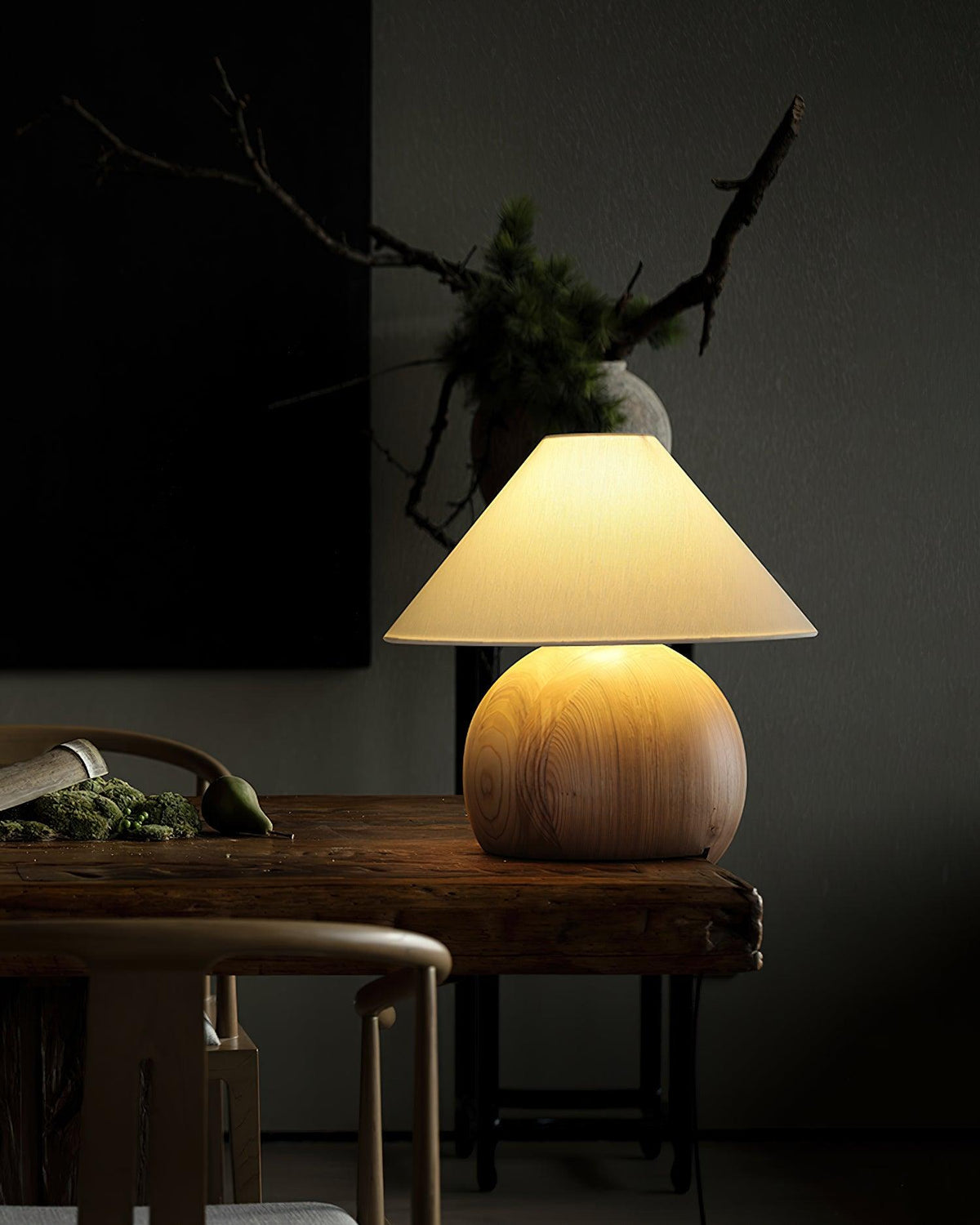 Halise organisk bordslampa i trä