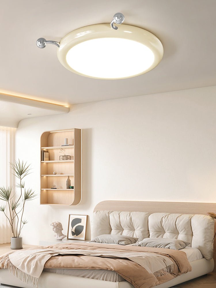 Casolila elegant konstnärlig taklampa i krämfärg