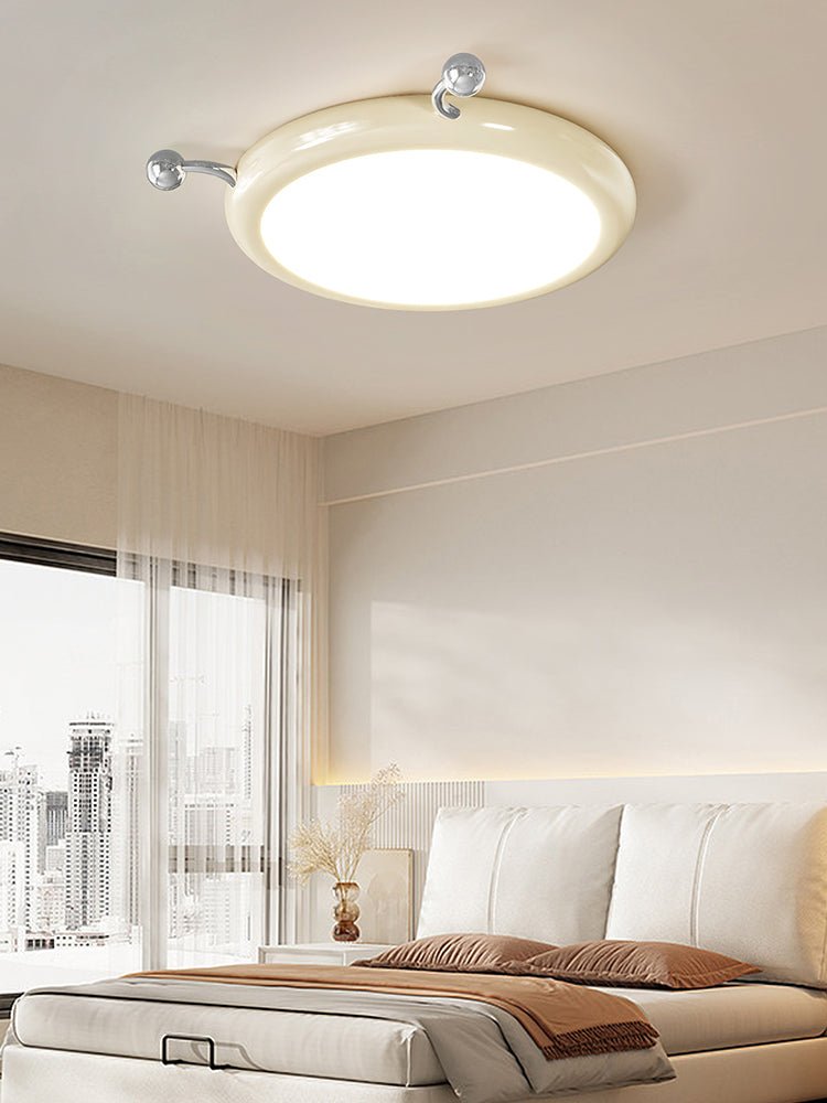Casolila elegant konstnärlig taklampa i krämfärg