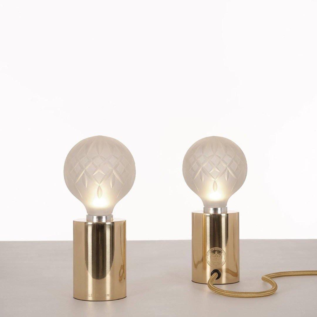 Lyrician industriel bordlampe i messing og glas