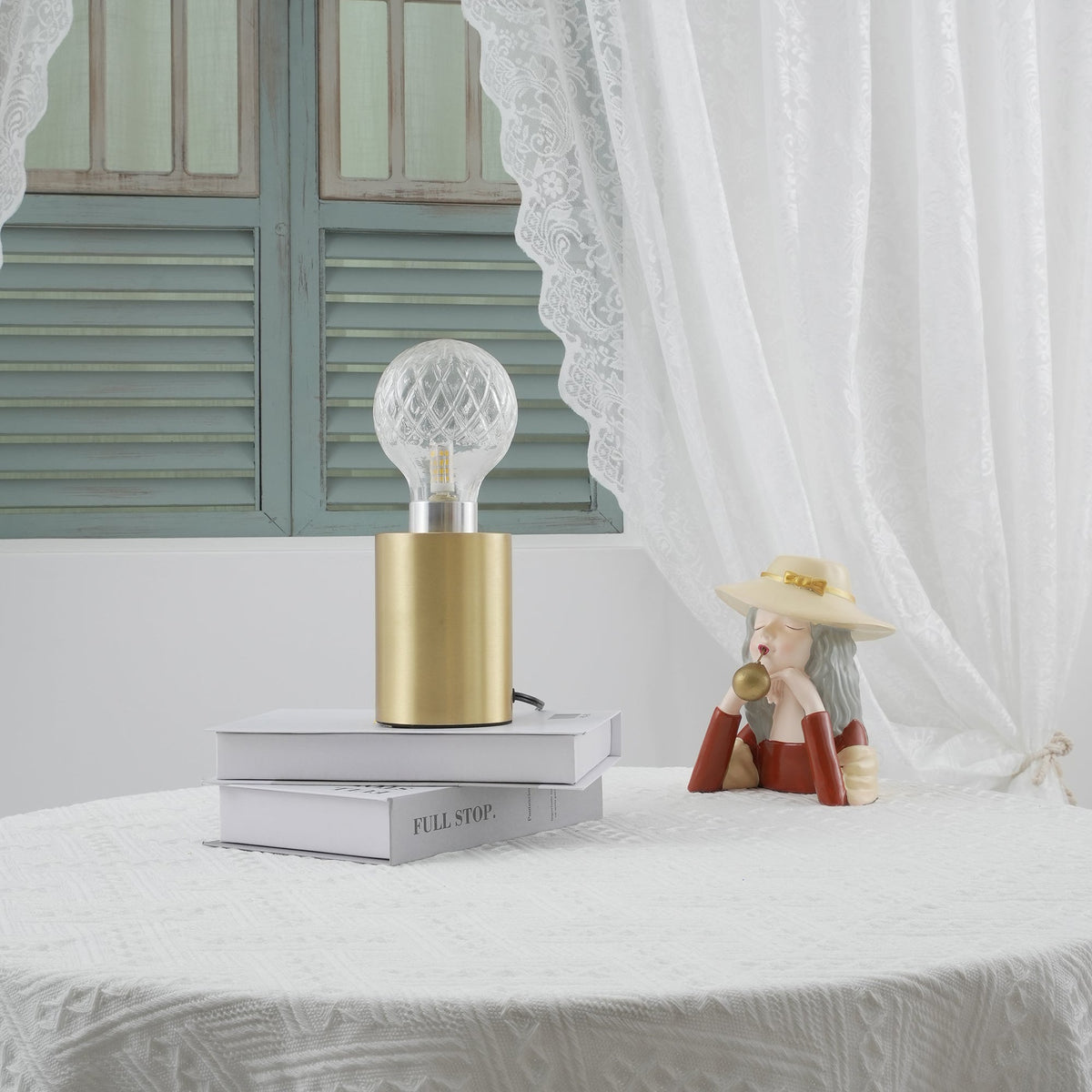 Lyrician industriel bordlampe i messing og glas