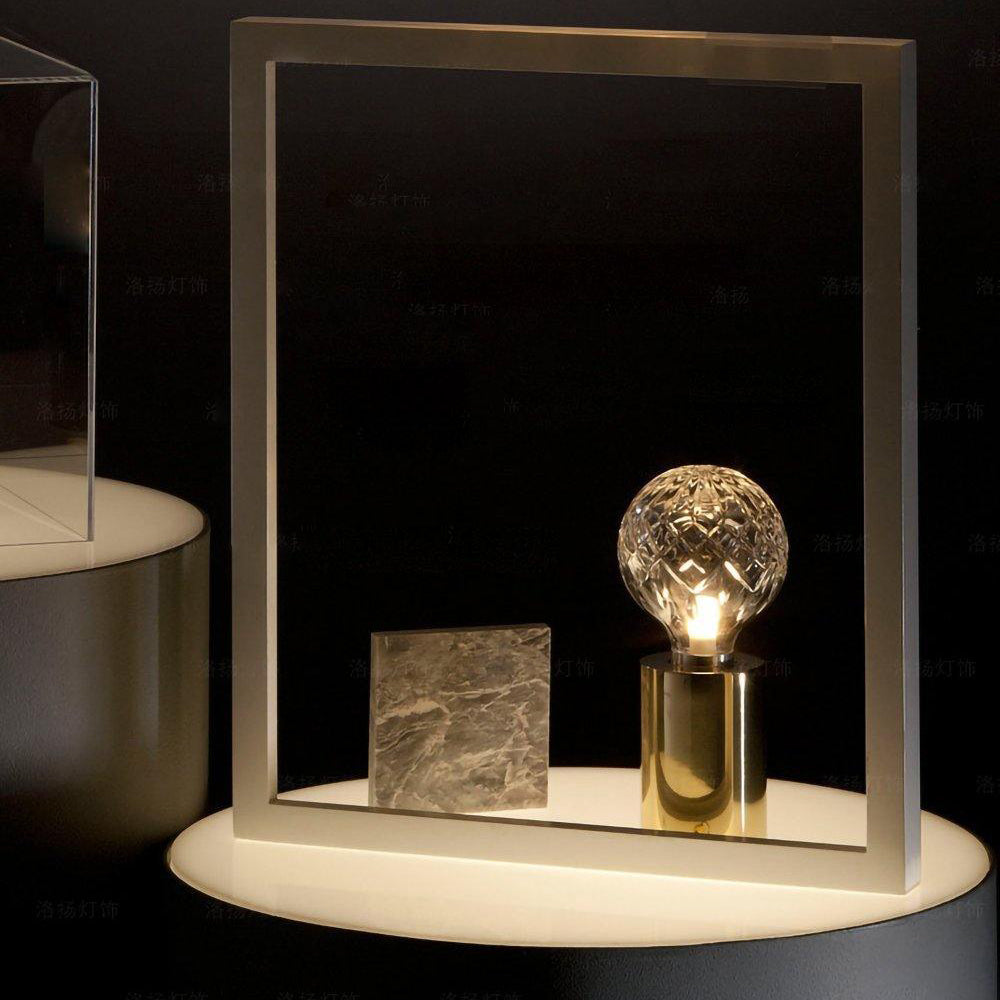 Lyrician industriel bordlampe i messing og glas