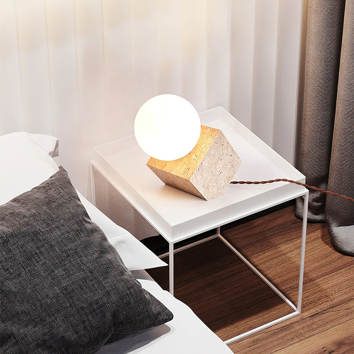 Kinlo-bordlampe