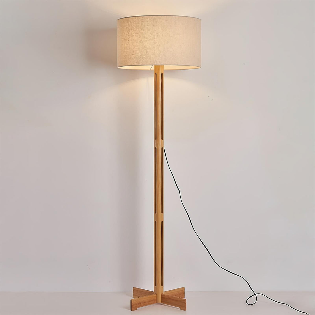 Velisella golvlampa