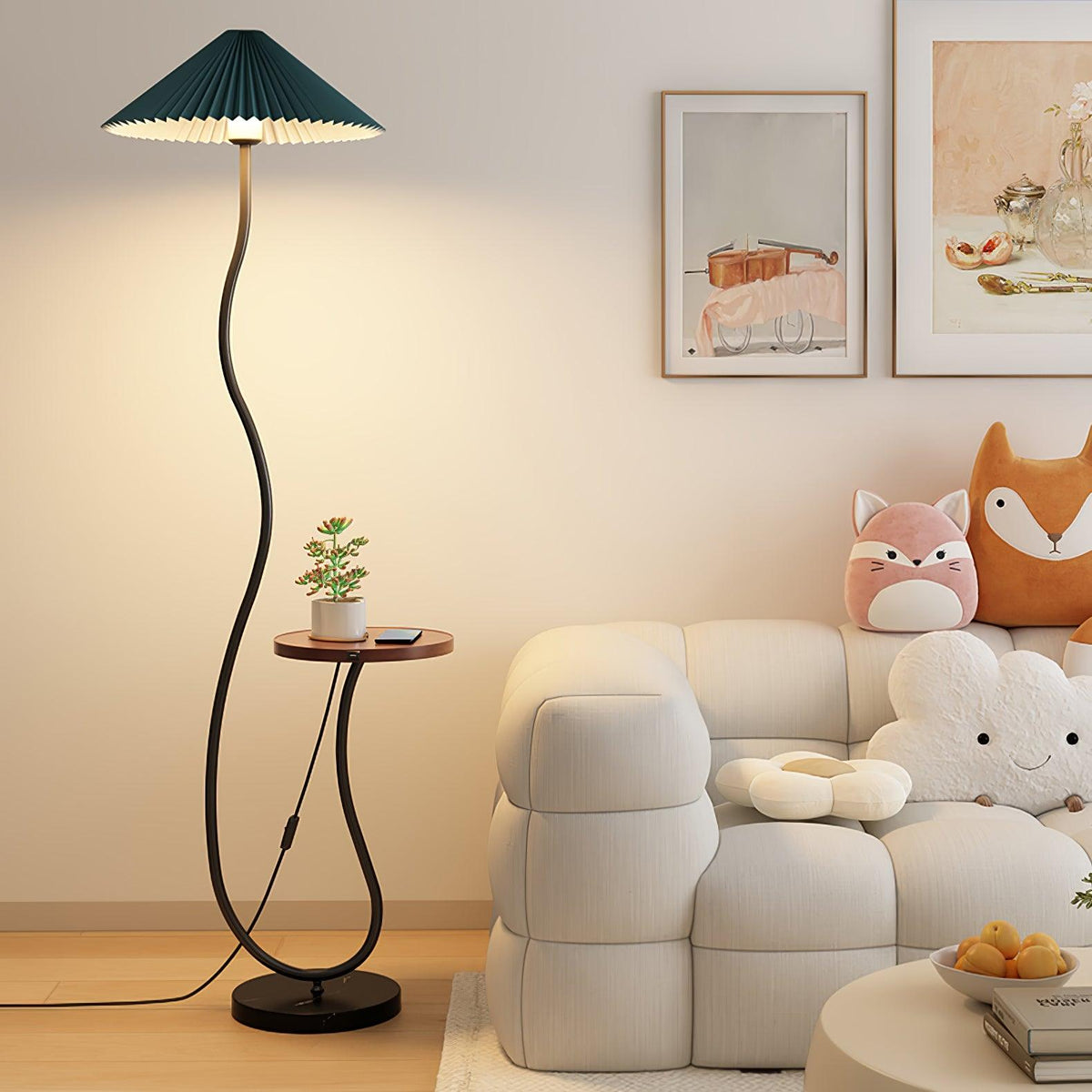 Ghel minimalistisk gulvlampe i træ