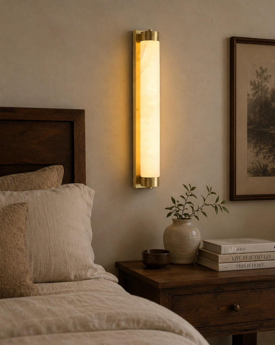 Alvion vägglampa i alabaster