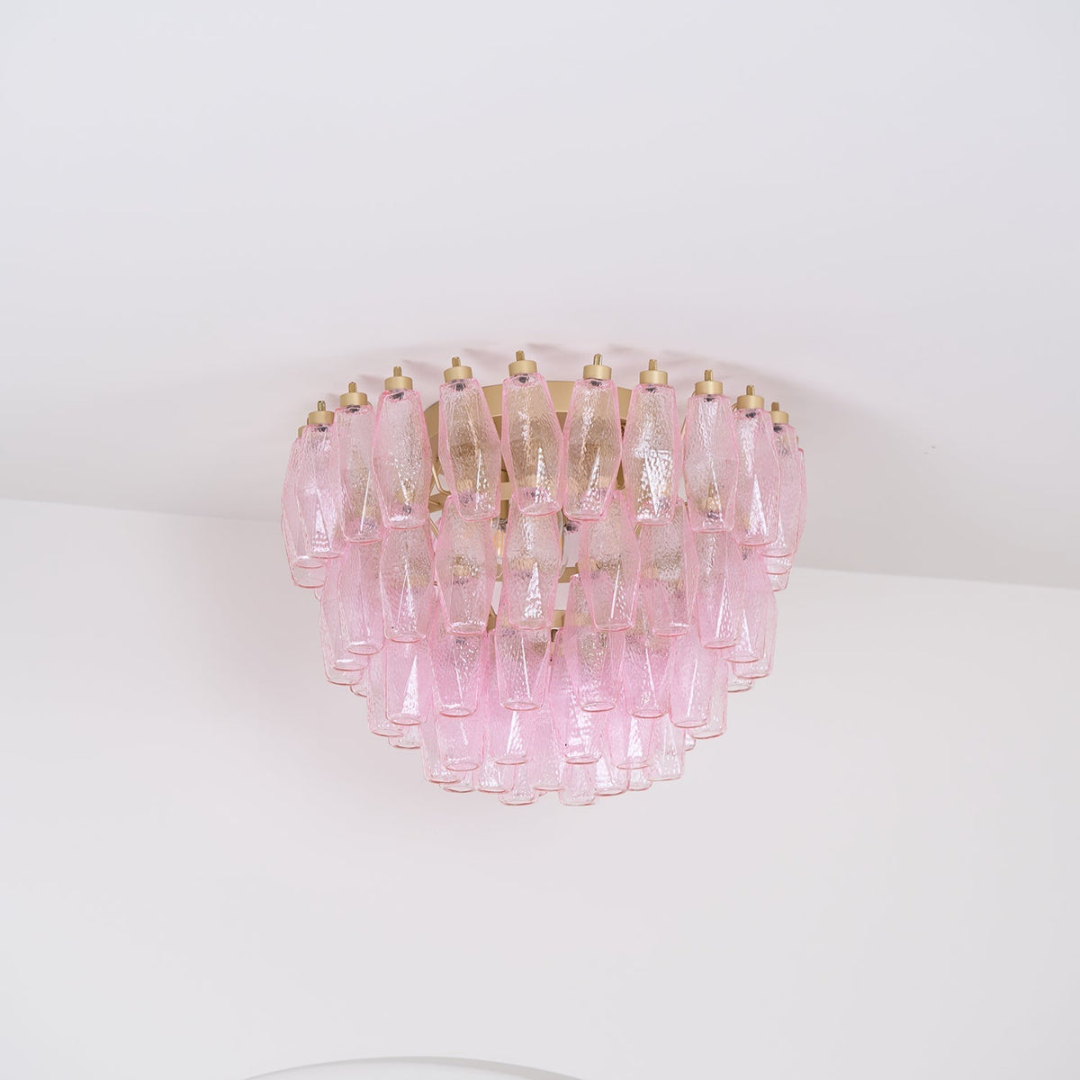 Candeeiro de teto Celelaya Poliedri em vidro Murano cor-de-rosa, em camadas e de montagem embutida