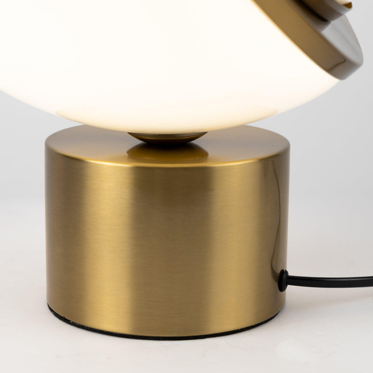 Candeeiro de mesa futurista Solaria