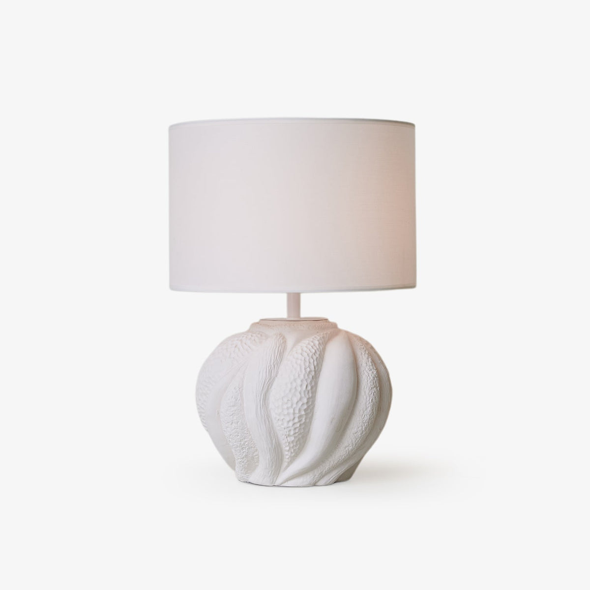 Addison moderne bordlampe i keramik