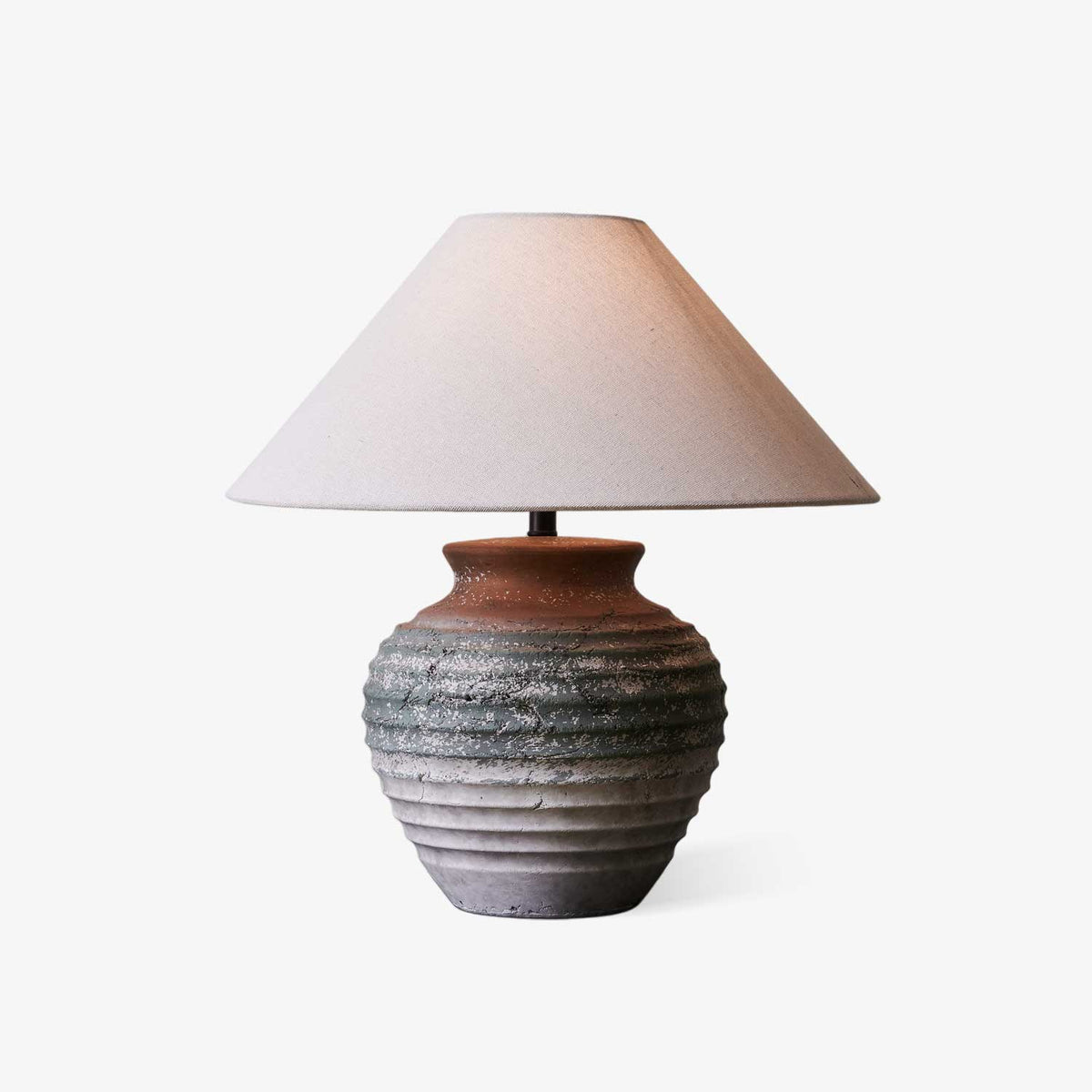 Rax traditionell bordslampa i tyg