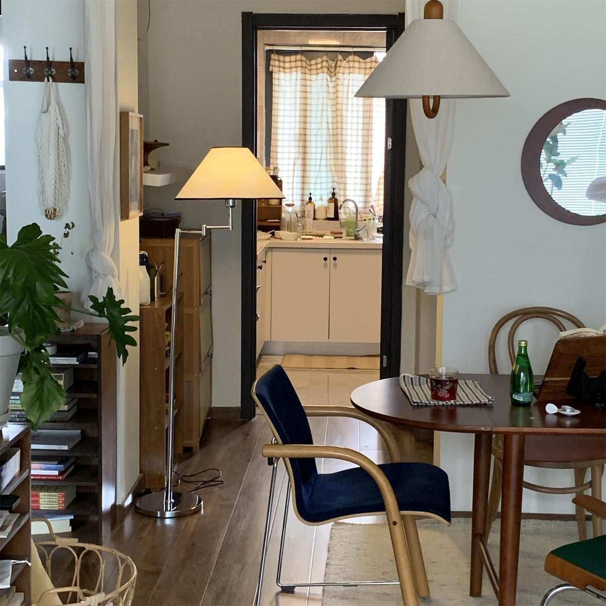 Rivaleria Floor Lamp
