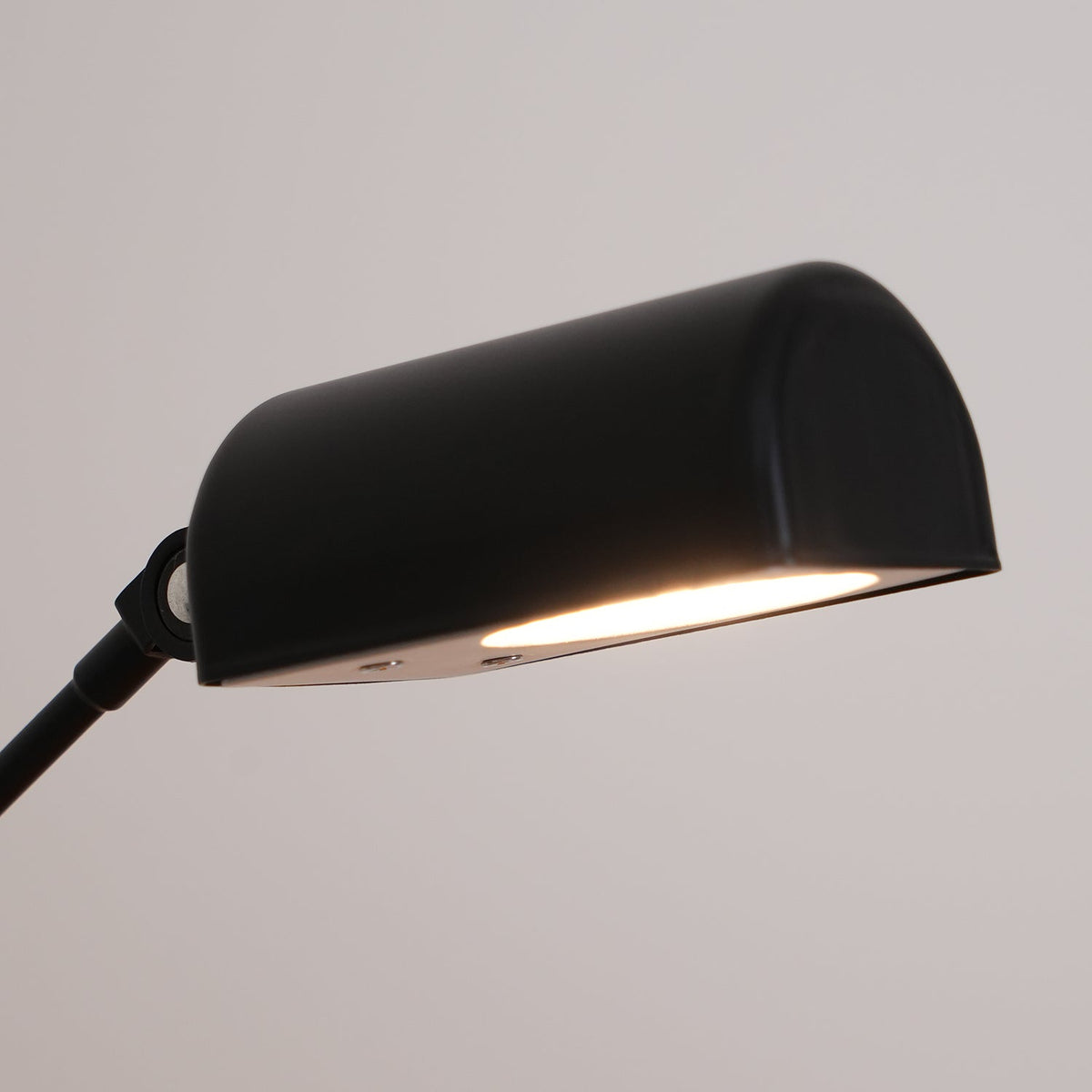 Daphine-gulvlampe