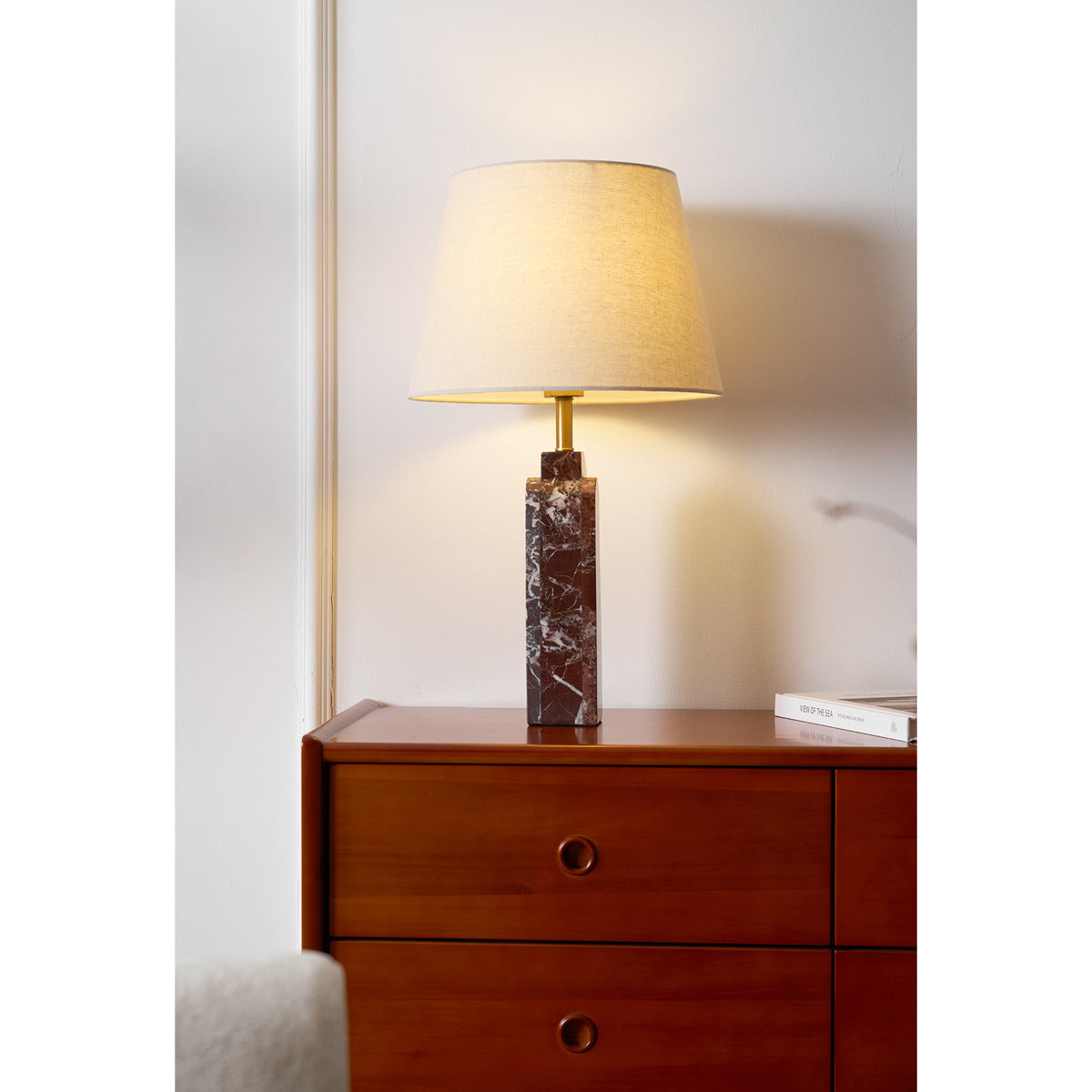 Calivise bordslampa