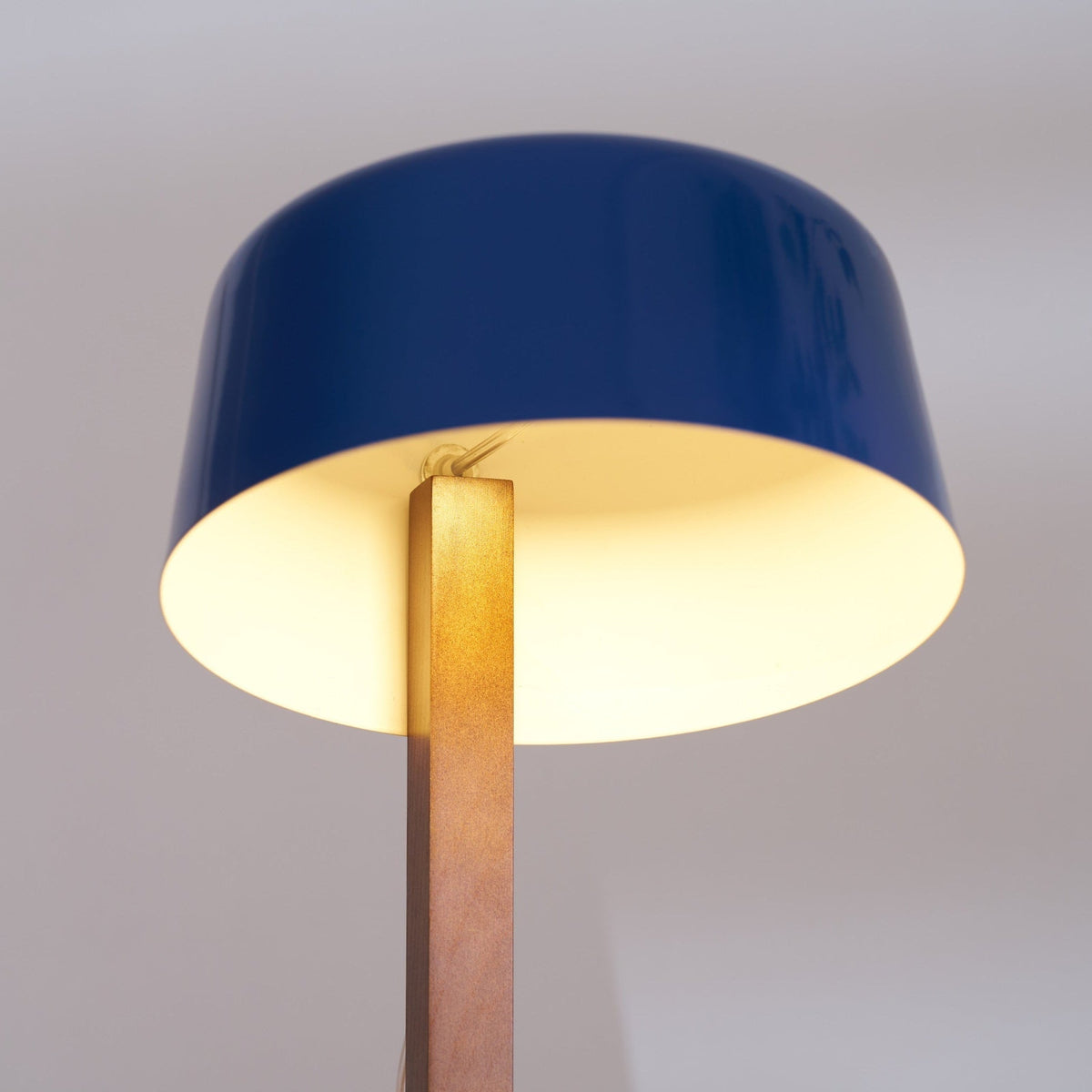 Candeeiro de mesa moderno Cirirelle