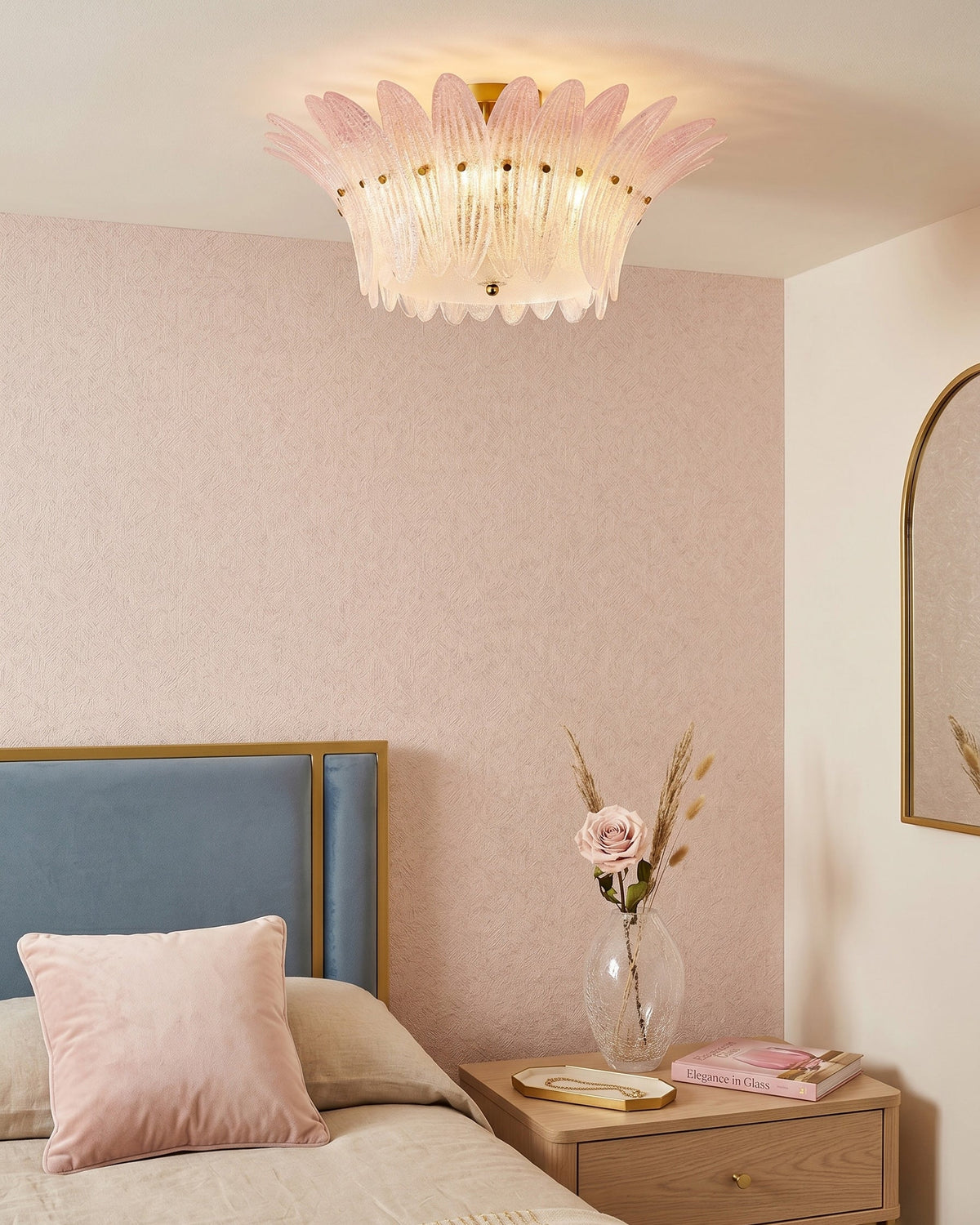 Treviso loftslampe med kronbladsdesign