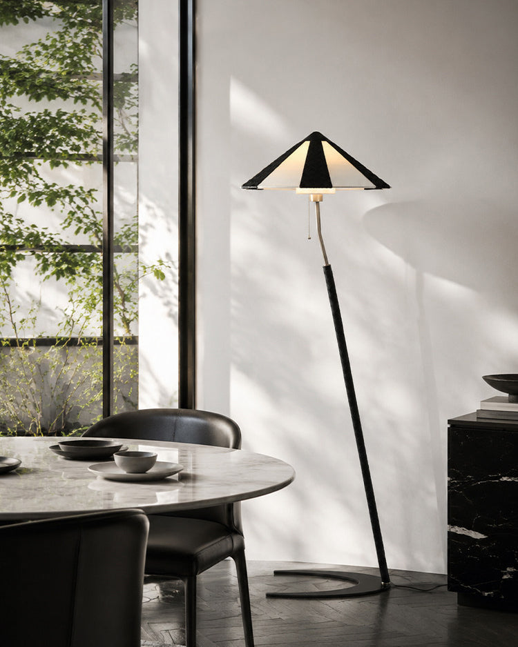Aldercombe gulvlampe