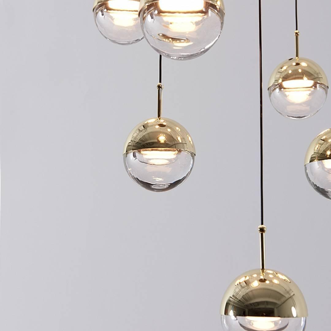 Zaneth minimalistisk pendellampe i stål og glas med flere ophæng til trappe