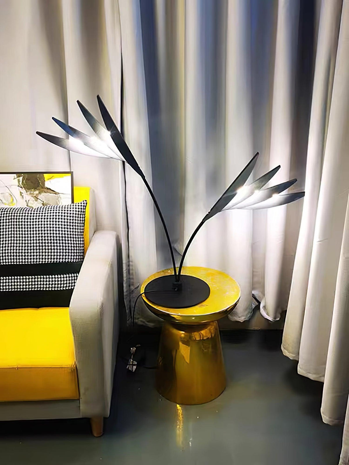 Palmara Art Deco -pöytävalaisin
