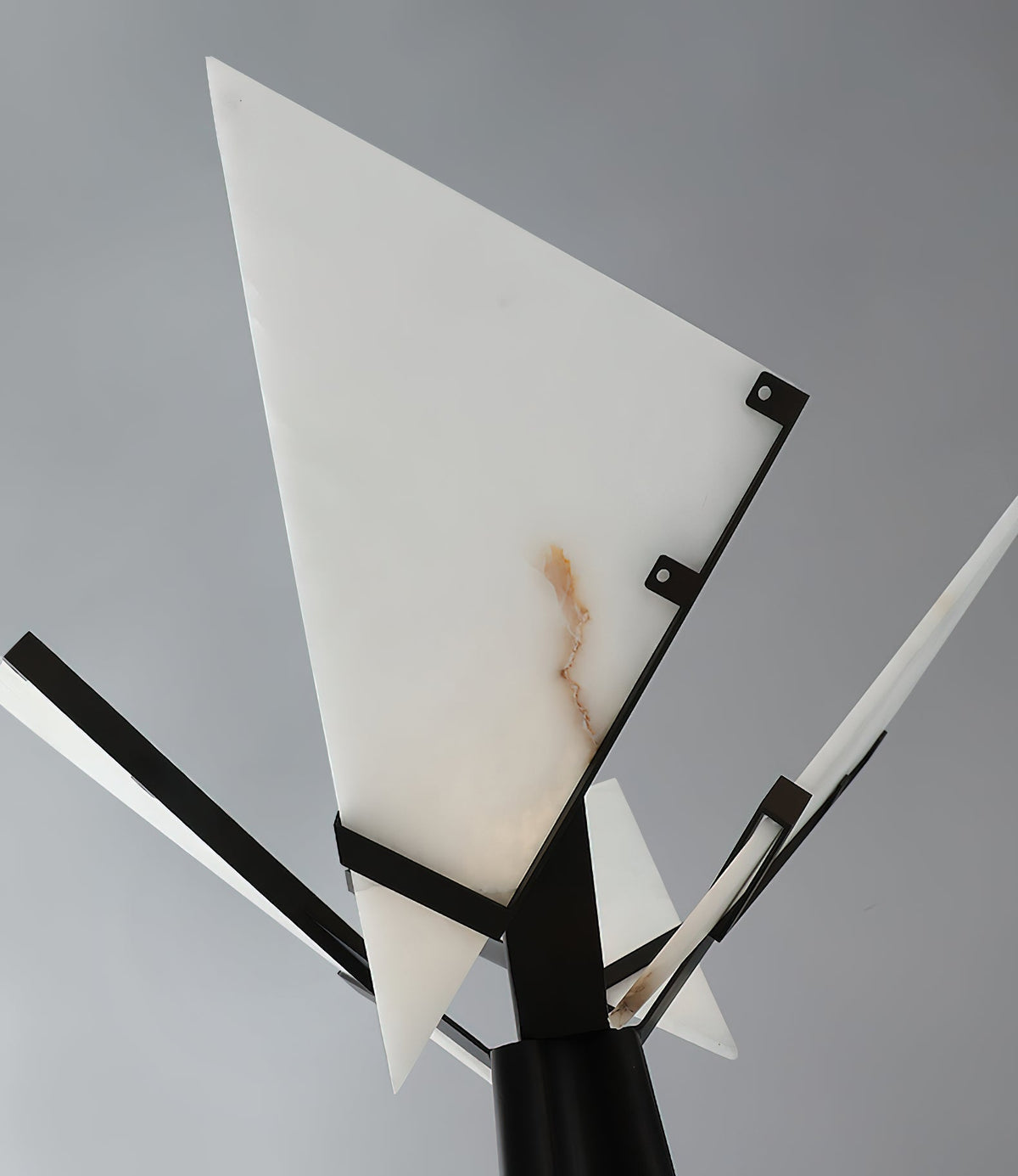 Spire-golvlampa i alabaster