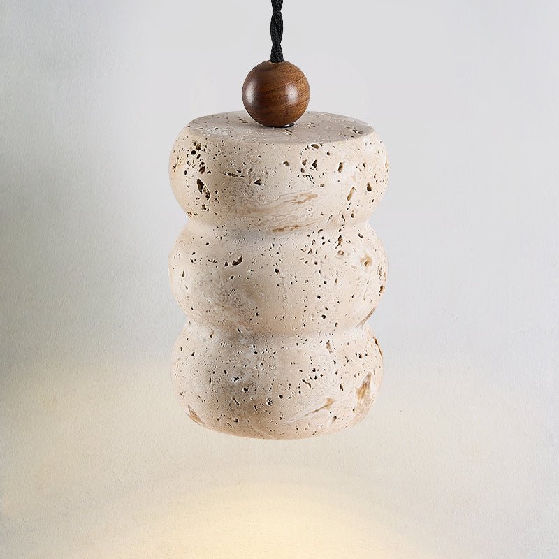 Bors Dune Pebble-pendellampe i gul travertin
