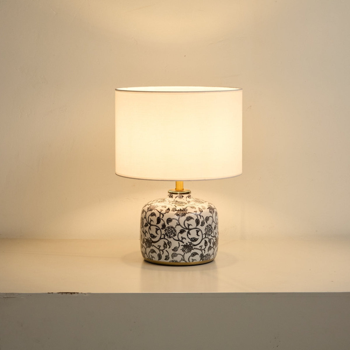 Ebony Vine keramisk bordlampe