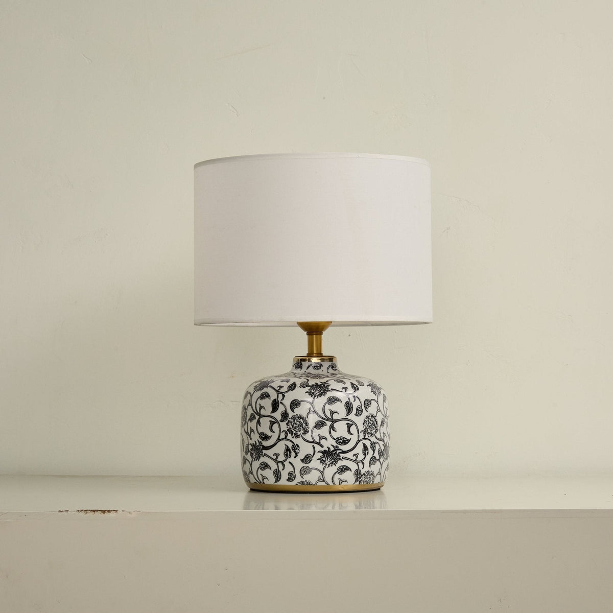 Ebony Vine keramisk bordlampe