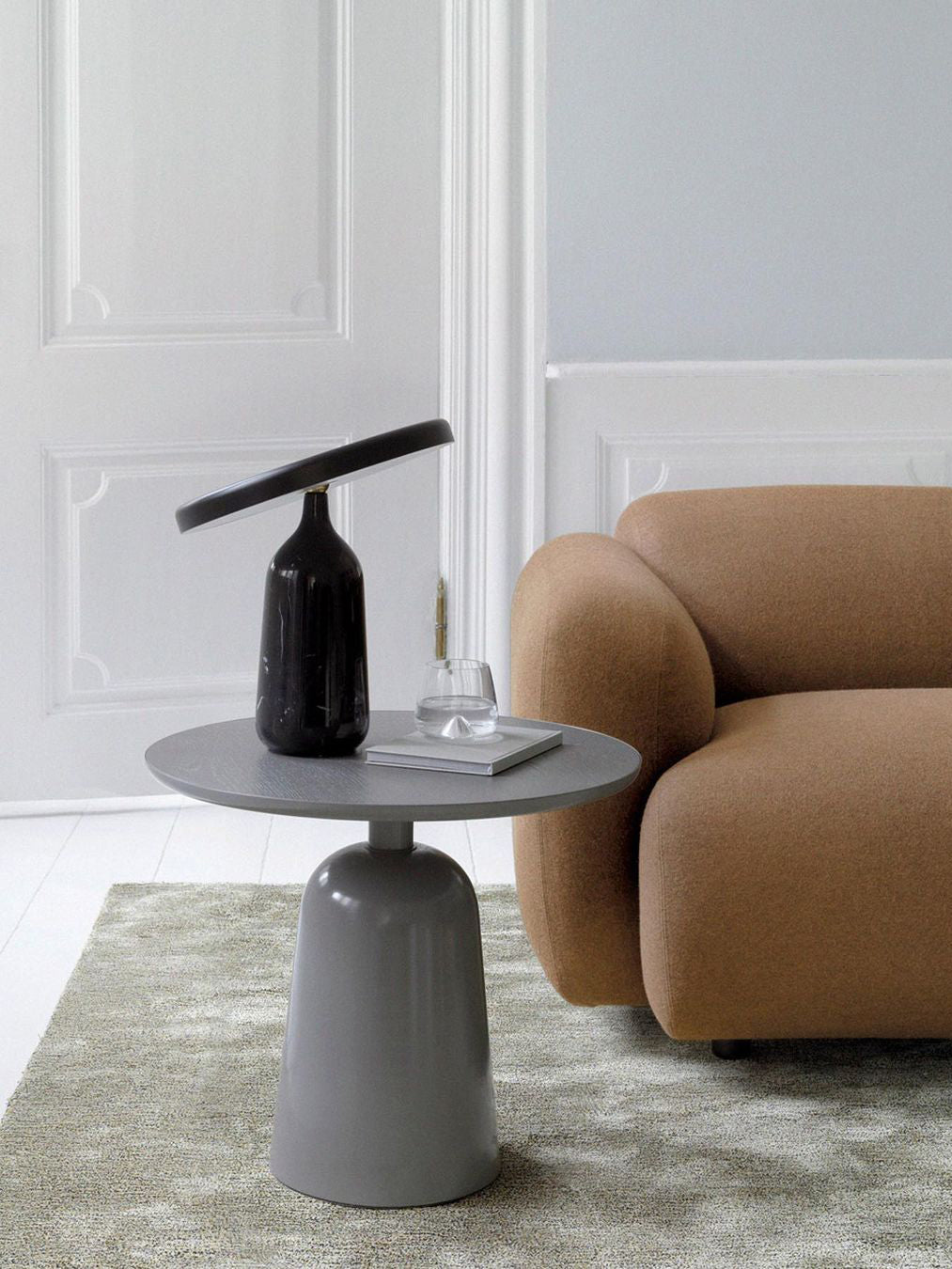 Astrian minimalistisk marmorbordlampe