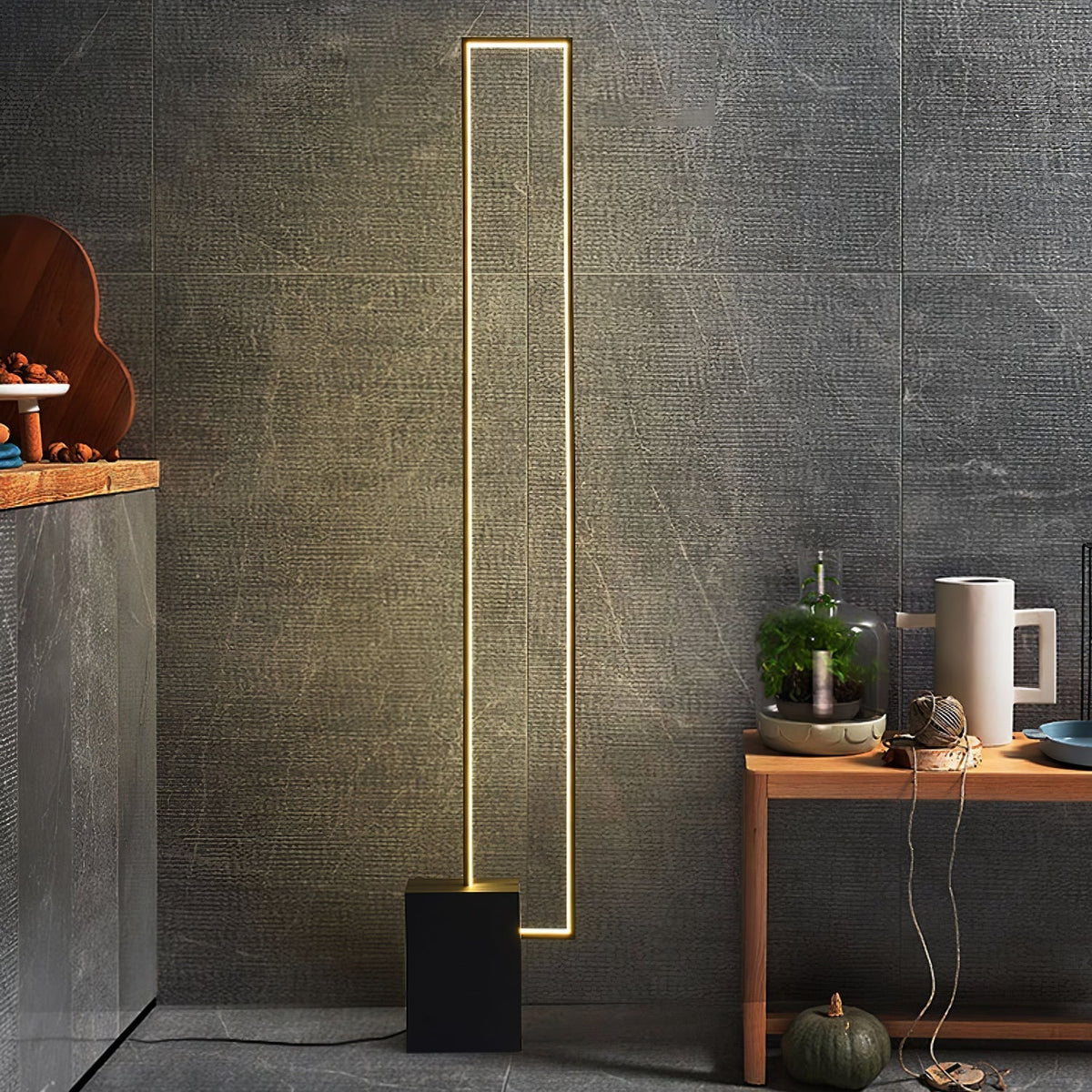 Keloza gulvlampe i aluminium