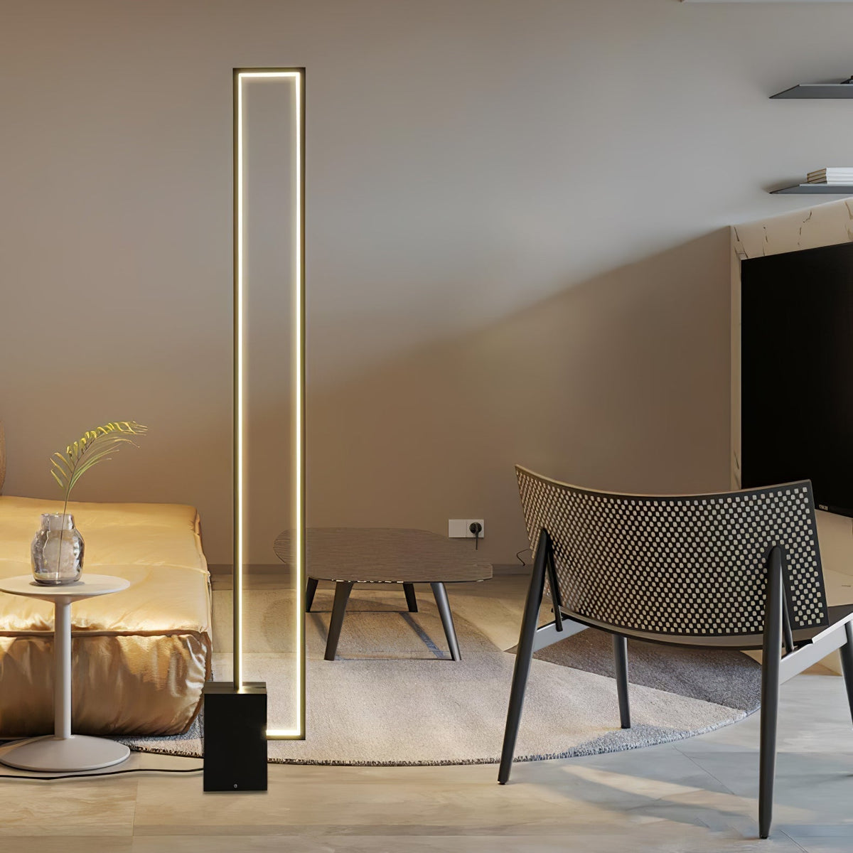 Keloza gulvlampe i aluminium