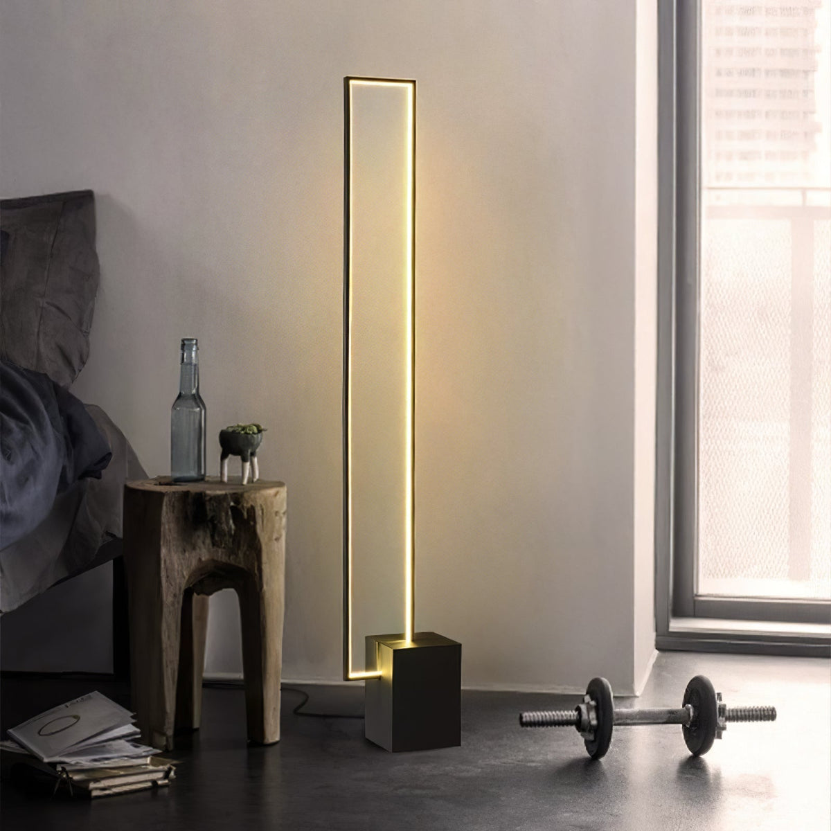 Keloza gulvlampe i aluminium