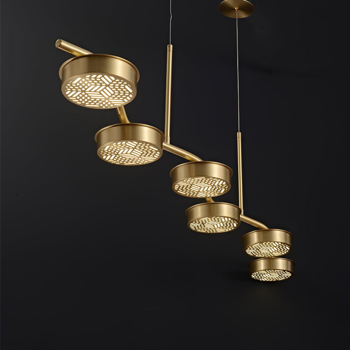 Candeeiro de teto elegante de latão Aureus