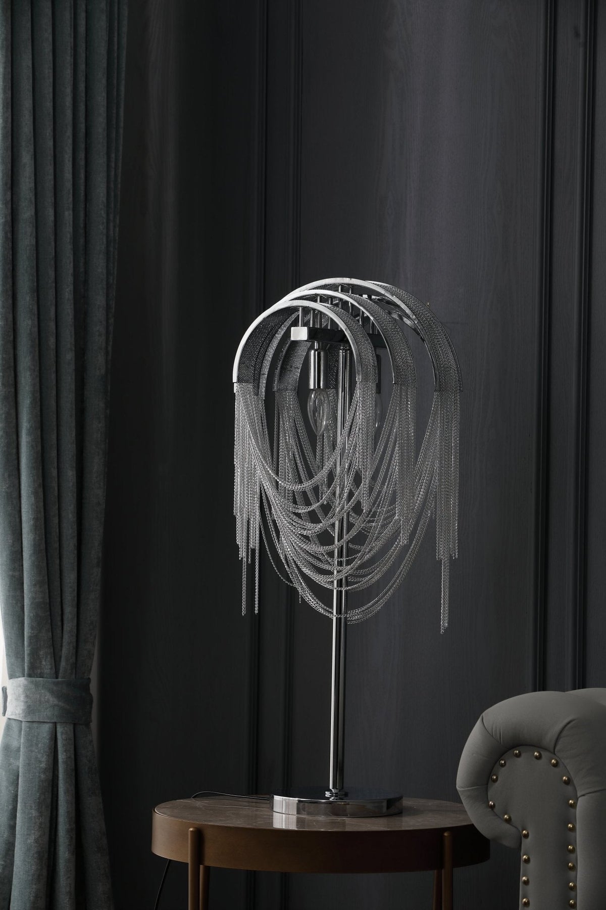 Hune kunstnerisk bordlampe i stål