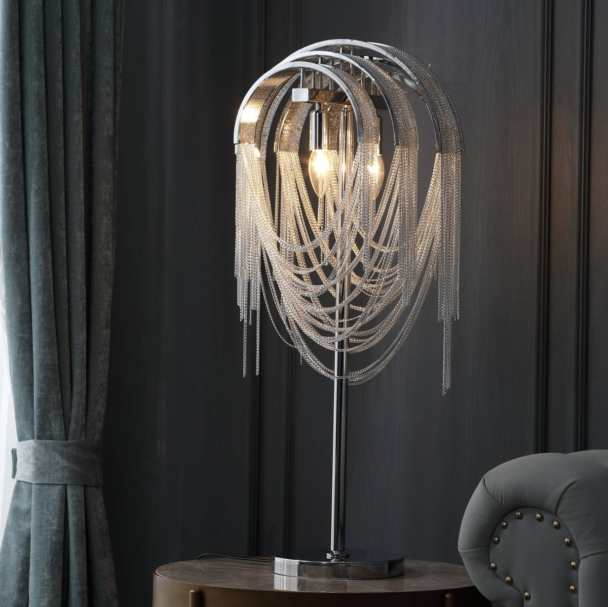 Hune kunstnerisk bordlampe i stål