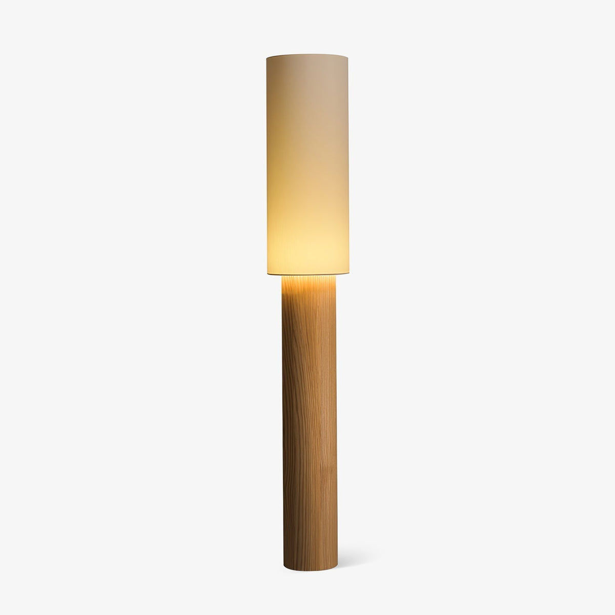 Uvynir cylindrisk golvlampa i trä