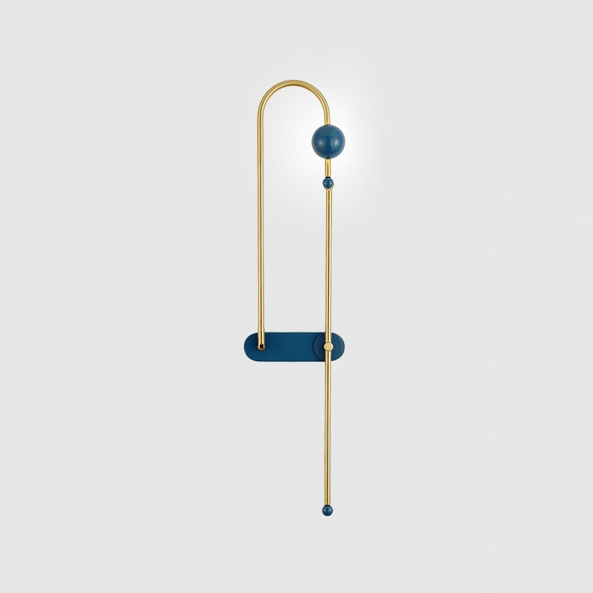 Curve Vägglampa med elektrisk krets