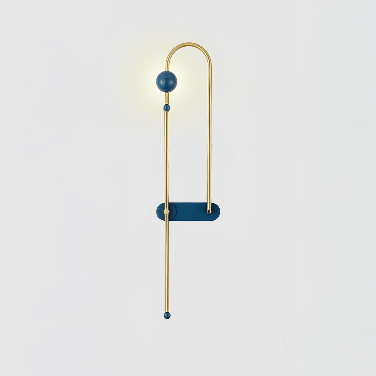 Curve Vägglampa med elektrisk krets