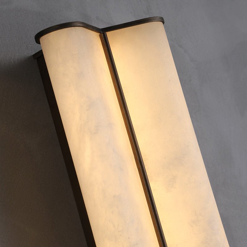 Albeielle dubbel vägglampa i alabaster