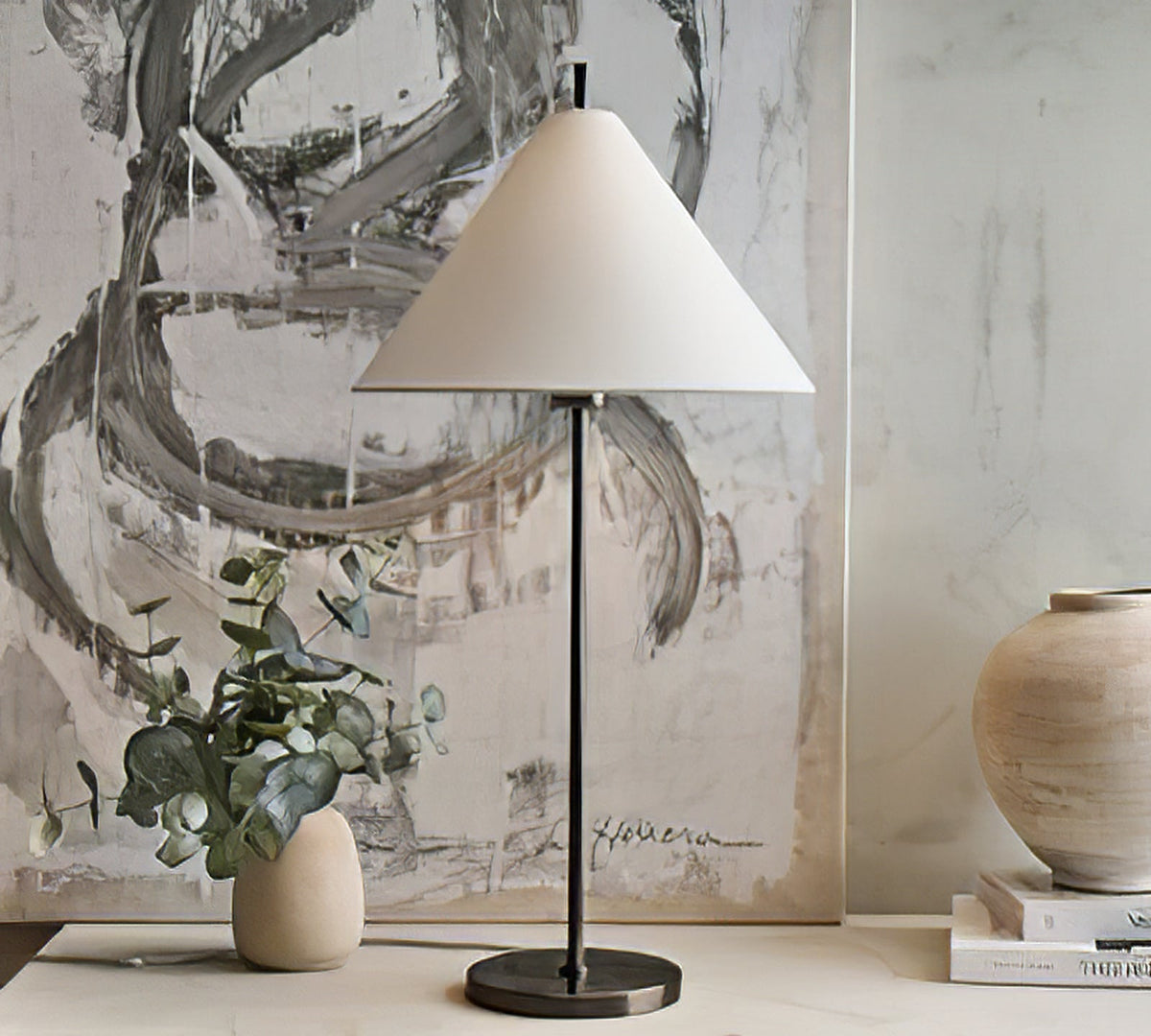 Sorivina elegant konusformet bordlampe