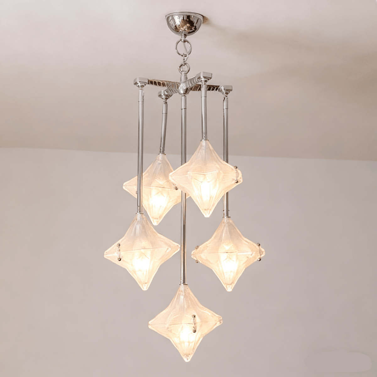 Candeeiro de suspensão Avenaaria Star Prism
